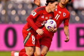 爱游戏体育-关于德布劳内巅峰对决，东契奇与30激战瑞士队分钟，绝杀胜负难料！的信息