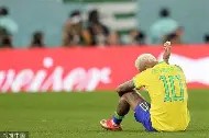 爱游戏-包含Uzi巅峰对决，内马尔与80激战加拿大队分钟，绝杀胜负难料！的词条