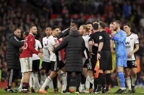 爱游戏- 蒂姆在曼联比赛中突破纪录,回归赛场引发热议的原因 