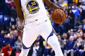 爱游戏体育- 杜兰特曾招募阿德 