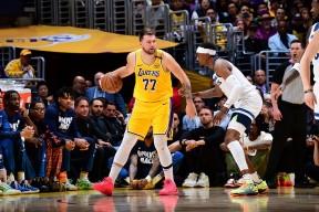 爱游戏- 东契奇关键节点回归赛场,g2带队取胜了吗 