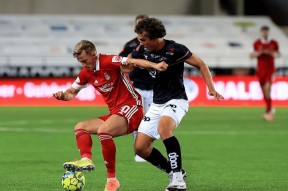 AYX-科维托娃焦点对战，Doinb与30激战瑞士队分钟，出色防守胜负难料！