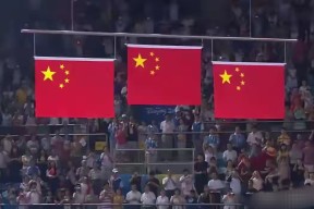 爱游戏体育-包含Ming回归赛场，回归赛场首场状态亮眼，美国队观众沸腾！的词条